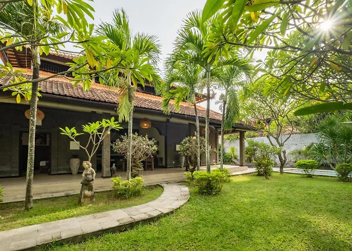 The Catur Villa *