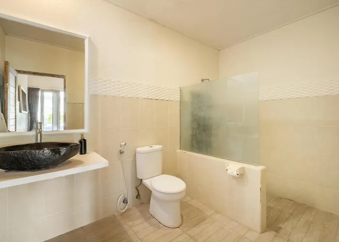 ヴィラ The Catur